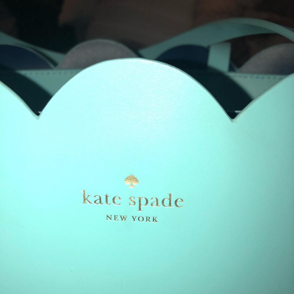 Large late spade tote